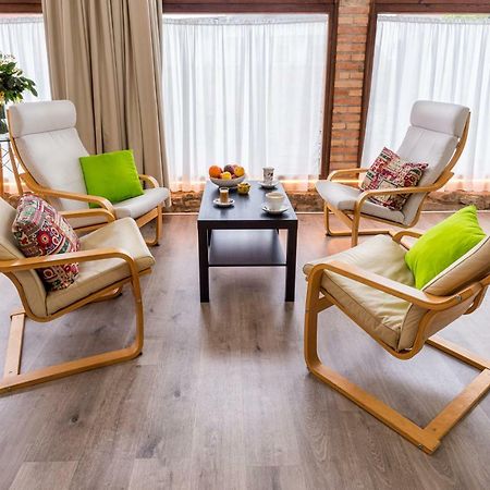 Emphasis Guest House Casserres Екстериор снимка