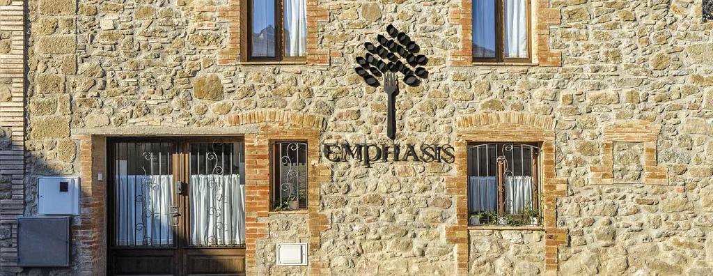 Emphasis Guest House Casserres Екстериор снимка